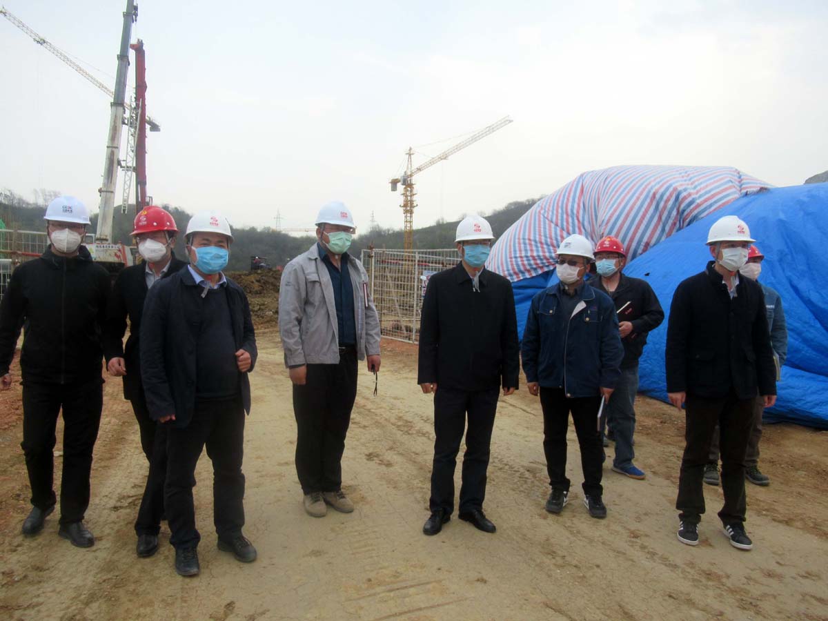 皖能環(huán)?？偨?jīng)理張為義到安徽電建一公司合肥龍泉山項(xiàng)目調(diào)研疫情防控和復(fù)工復(fù)產(chǎn)工作