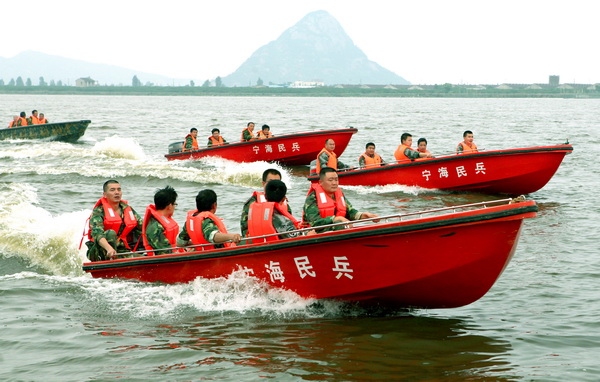 國(guó)網(wǎng)寧?？h供電公司為“抗災(zāi)治患”在8個(gè)供電所均組建應(yīng)急救援隊(duì)