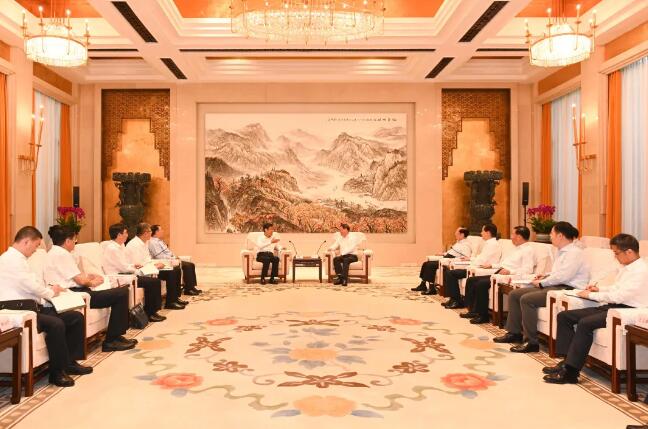 舒印彪拜會(huì)湖北省委書記應(yīng)勇、省長王曉東