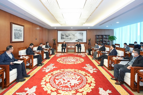 舒印彪鄧建玲會(huì)見哈電集團(tuán)董事長曹志安、總經(jīng)理吳偉章