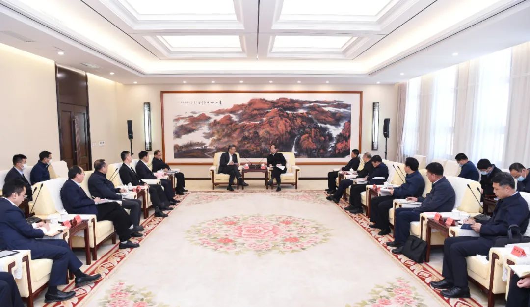 錢智民、江毅拜會(huì)內(nèi)蒙古自治區(qū)黨委書(shū)記、人大常委會(huì)主任石泰峰