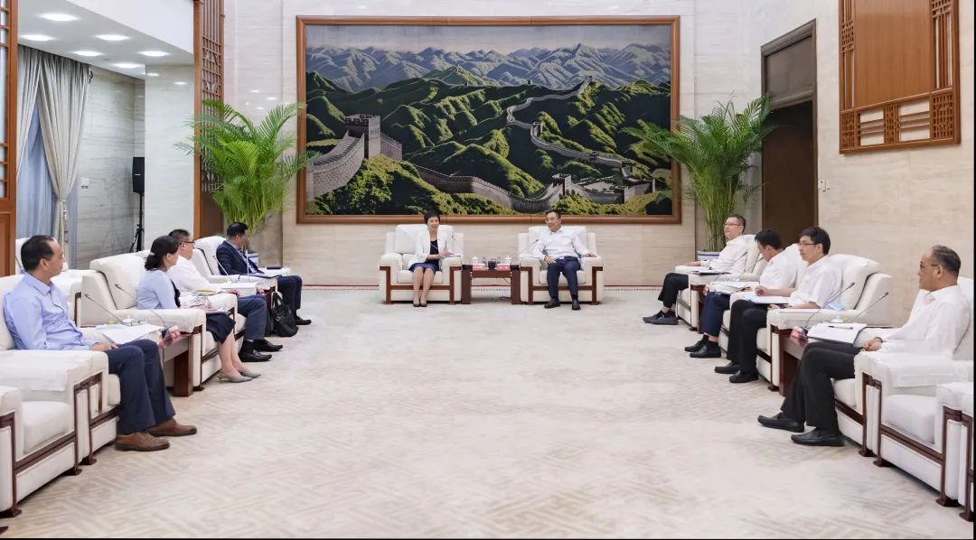 鄒磊會(huì)見(jiàn)上海電氣董事長(zhǎng)冷偉青、總裁劉平