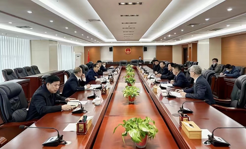 中國能建黨委副書記、總經(jīng)理孫洪水與丹東市市長郝建軍會談