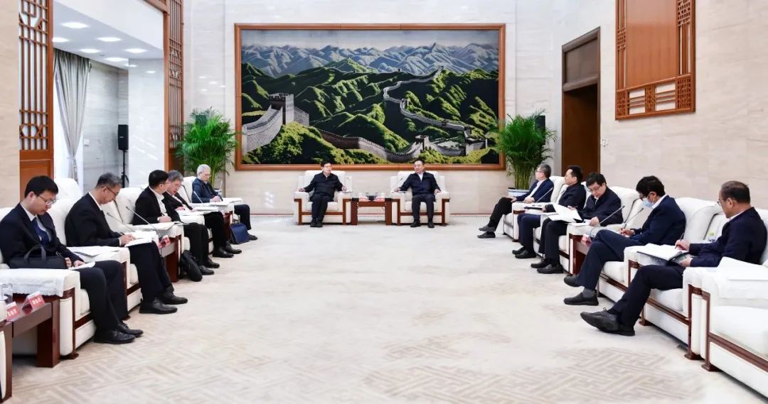 鄒磊會見中國一重董事長劉明忠、總經(jīng)理徐鵬