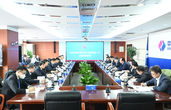 中國電建黨委書記、董事長丁丁焰章與內(nèi)蒙古電力集團(tuán)黨委書記、董事長賈振國會談