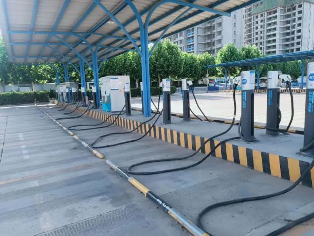 即日起，聊城汽車總站充電樁對外開放啦!