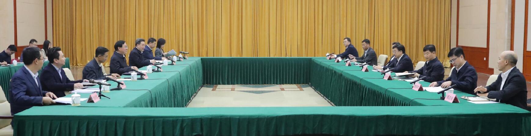 國資委黨委書記、主任張玉卓會見海南省委省政府主要負責同志