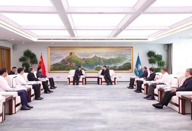 國家電網(wǎng)董事長、黨組書記張智剛董事長與三峽集團董事長劉偉平、總經(jīng)理韓君會談