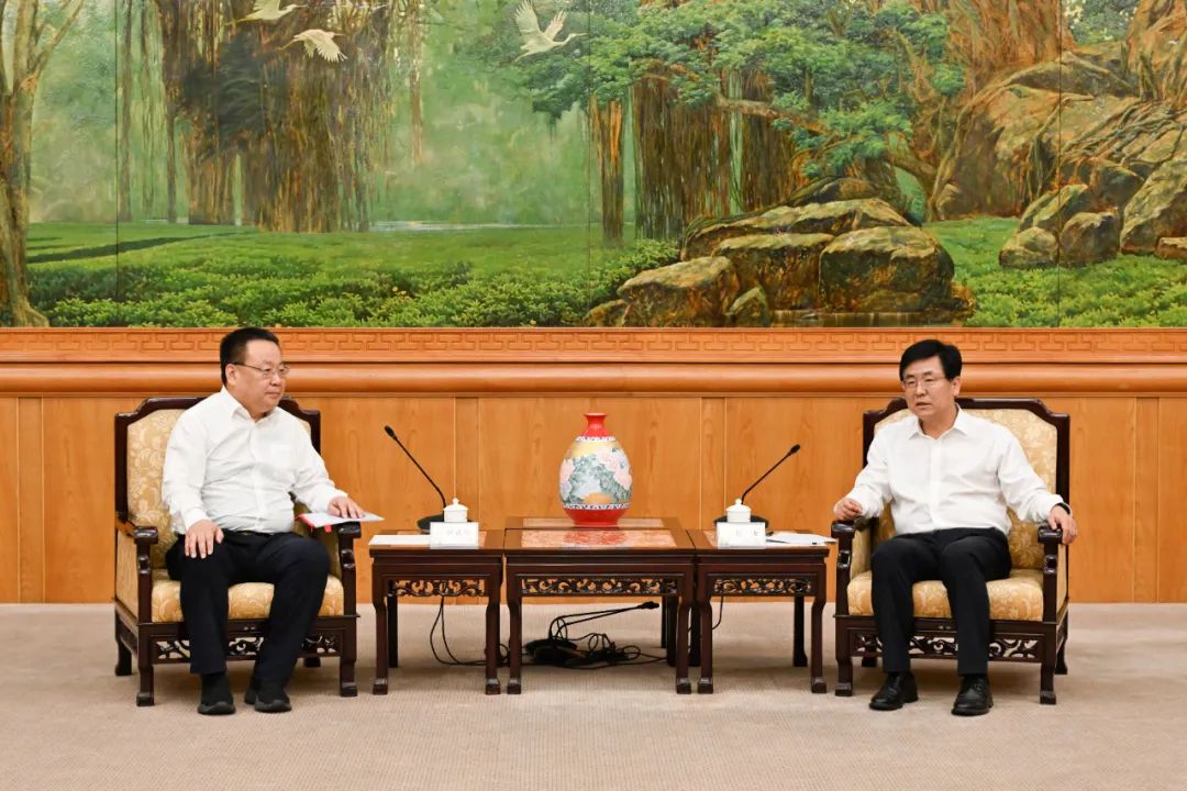 中核集團總經(jīng)理、黨組副書記申彥鋒拜會福建省委副書記、省長趙龍