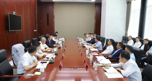 中國電建黨委常委、副總經(jīng)理劉源源與晉能控股集團黨委書記、董事長李國彪舉行會談
