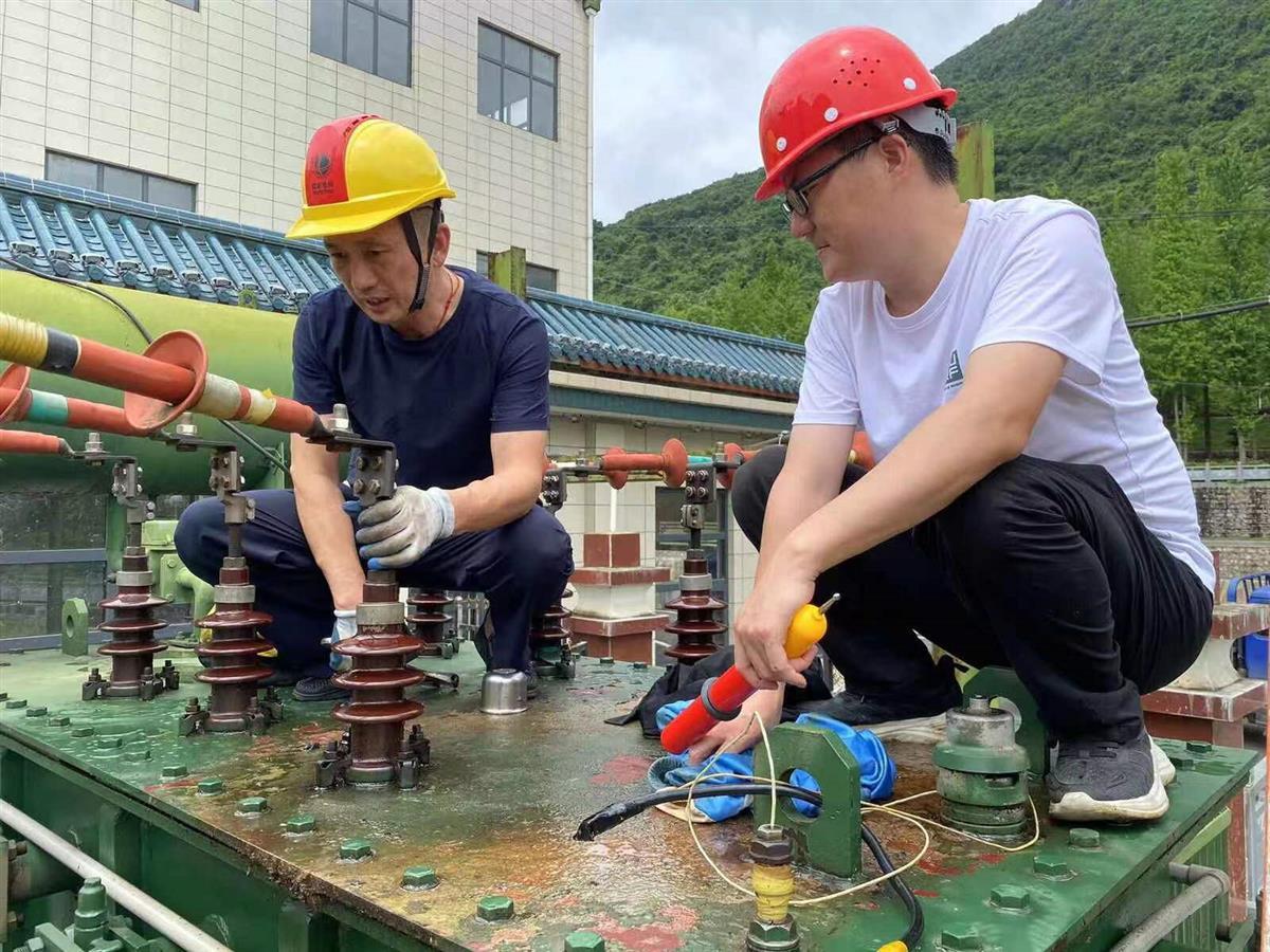 黃石市王英電廠發(fā)電泄洪調(diào)峰，騰出庫(kù)容1200萬(wàn)立方米
