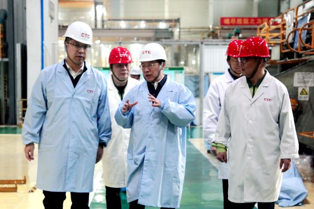 中國電氣裝備黨委書記、董事長李洪鳳赴浙江盛達、恒馳電氣、西電常變、常州東智調(diào)研