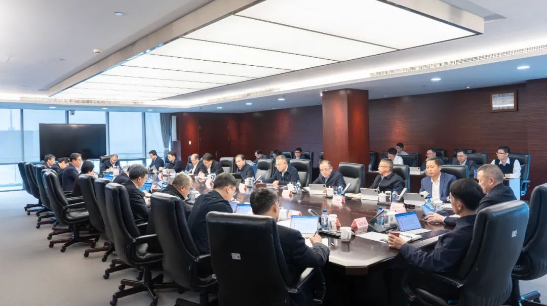 中國華電黨組傳達學(xué)習(xí)習(xí)近平總書記近期重要講話和重要指示精神