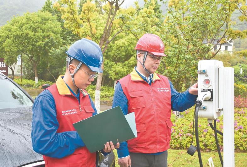 陳鳴：“空心村”變“開心村”，供電服務(wù)總相伴