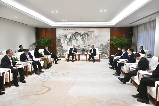 中國電建黨委副書記、總經(jīng)理王斌與中國機電商會黨委書記、會長張鈺晶舉行會談